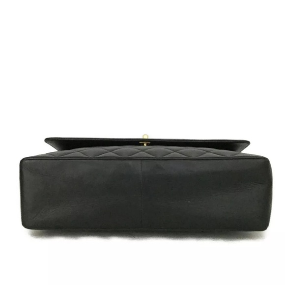 CHANEL Black and Gold Shoulder Bag - Picture 13 of 16